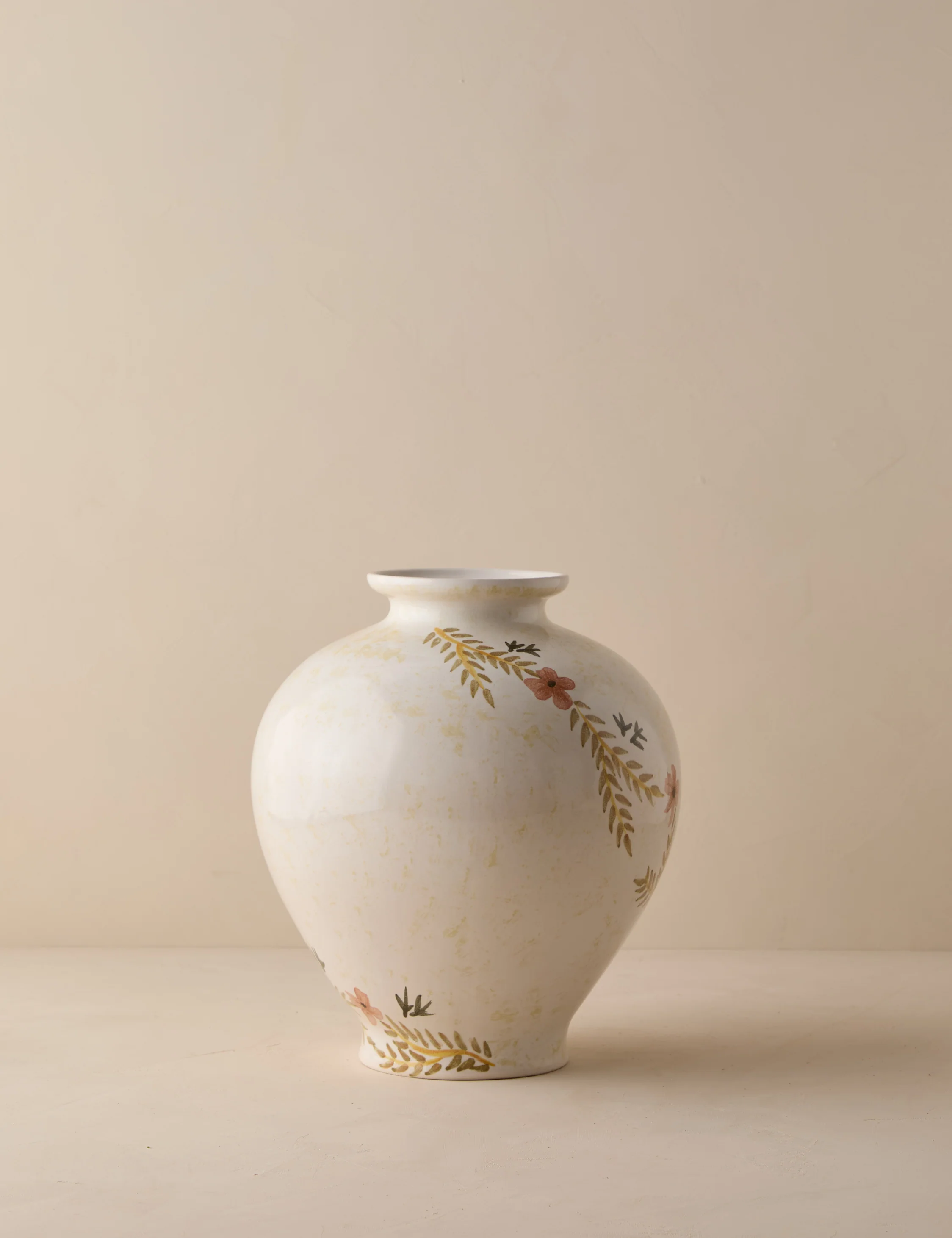 Bea Vase by Heidi Caillier - Image 4
