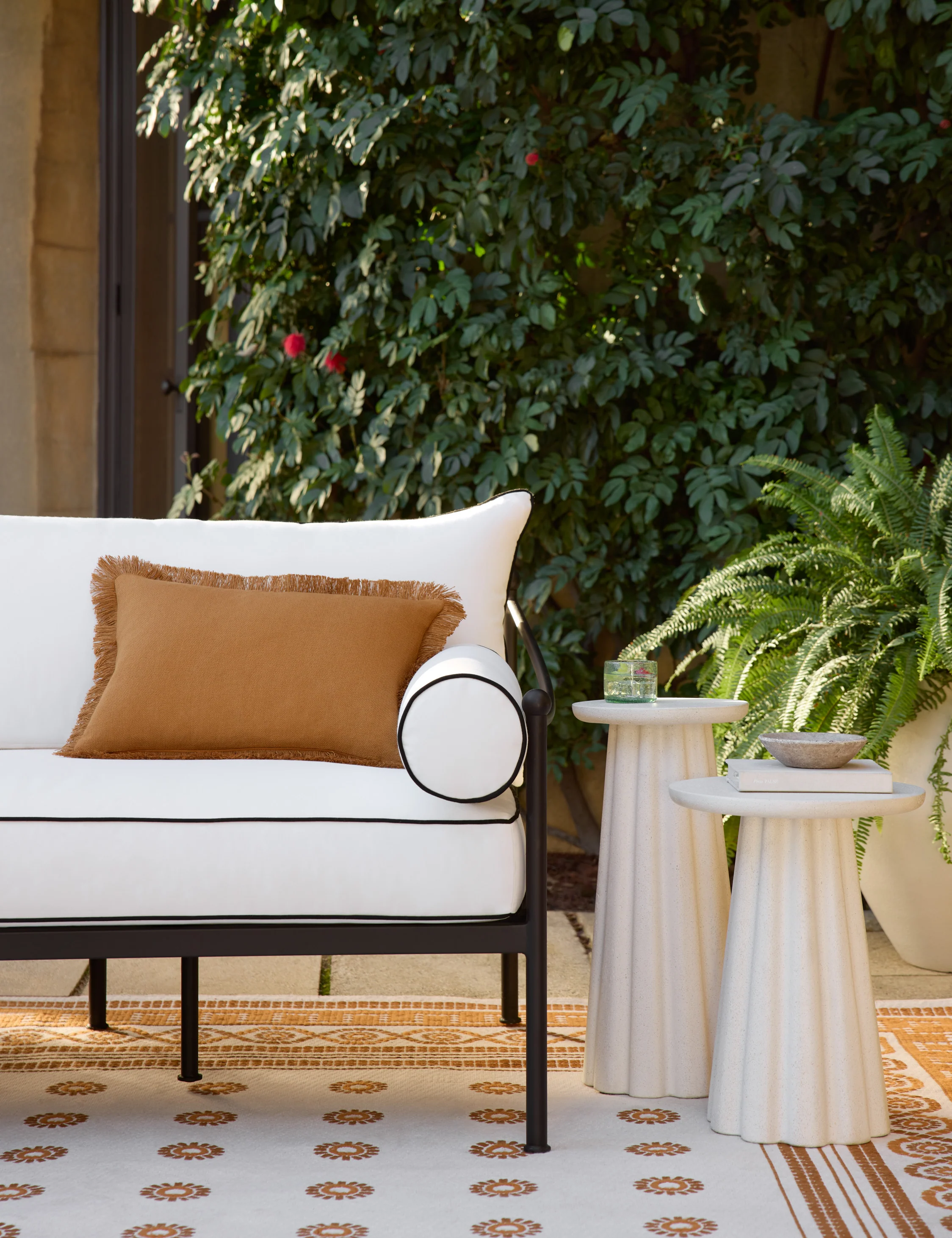 Bosmont Indoor / Outdoor Pillow - Image 12