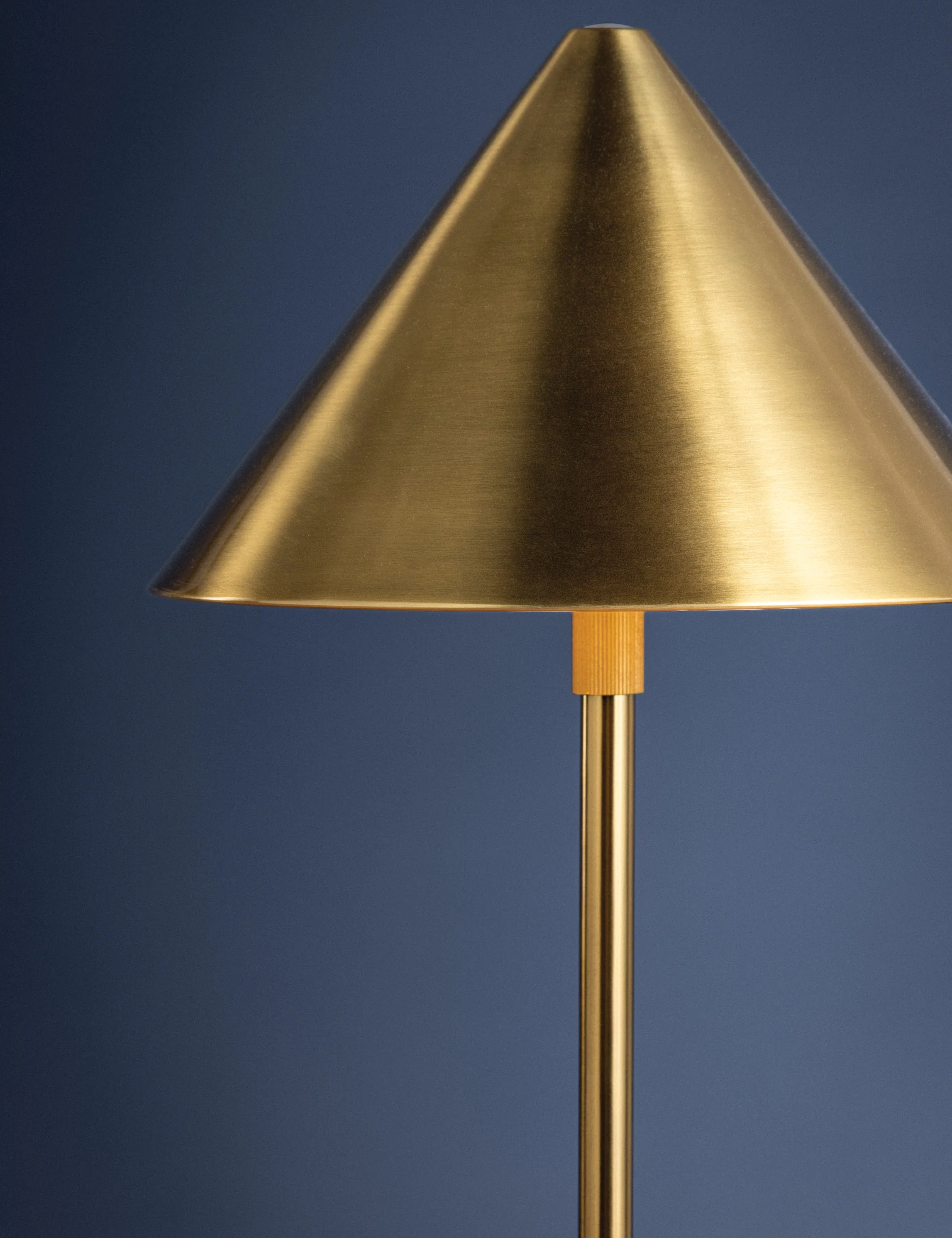 Brasseur Cordless Table Lamp - Image 3