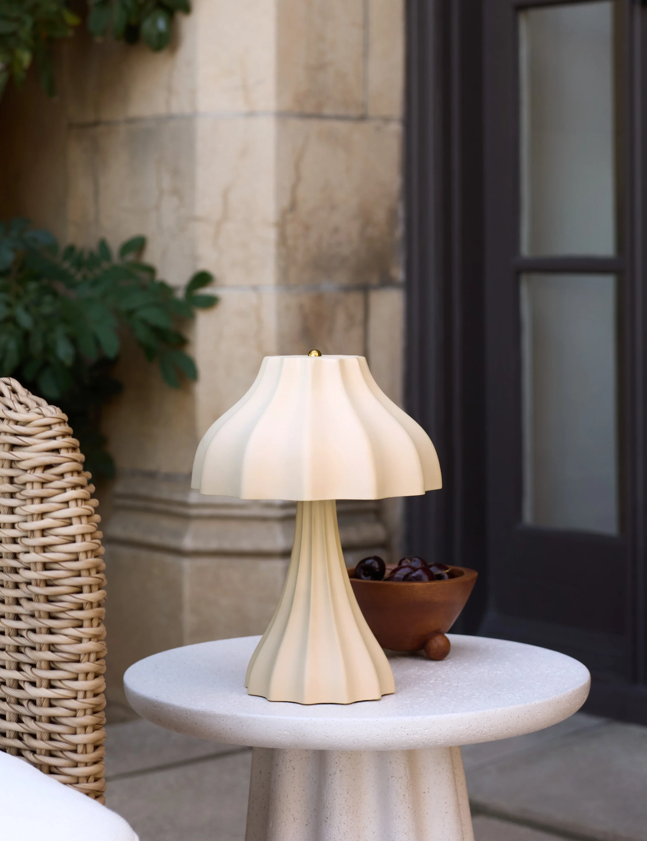 Cading Outdoor Cordless Table Lamp - Image 2