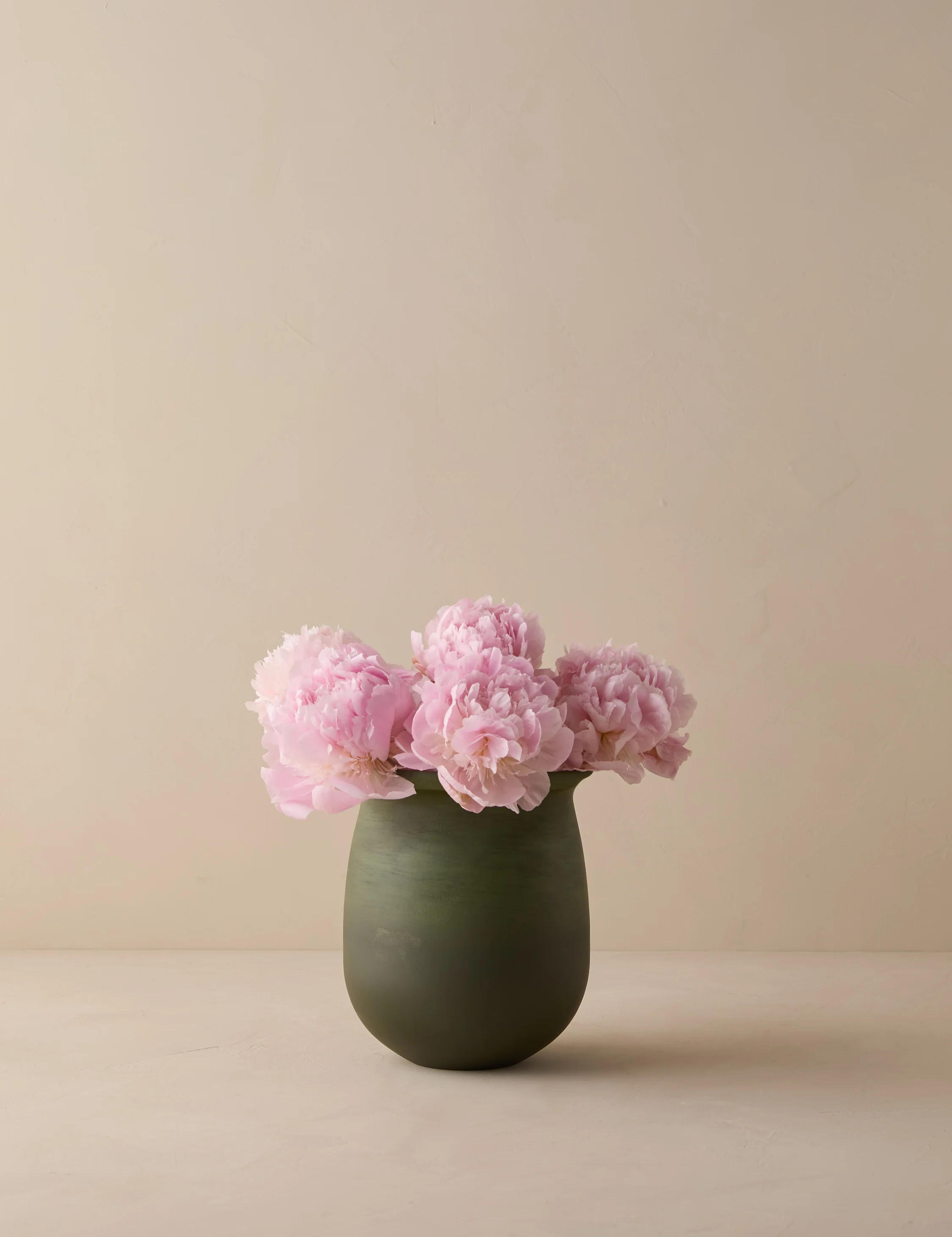 Campden Vase by Heidi Caillier - Image 2
