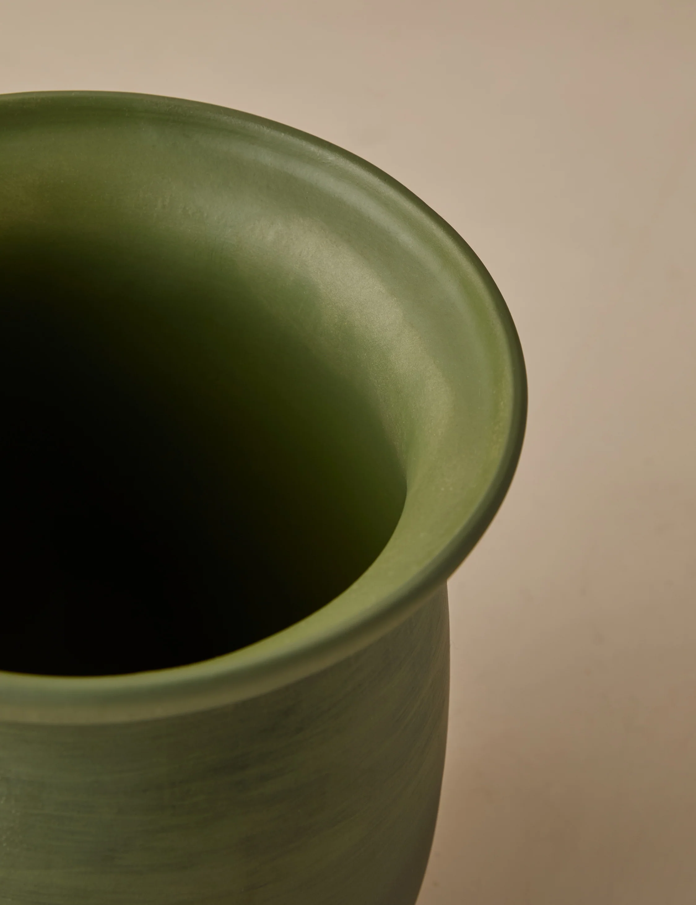 Campden Vase by Heidi Caillier - Image 7