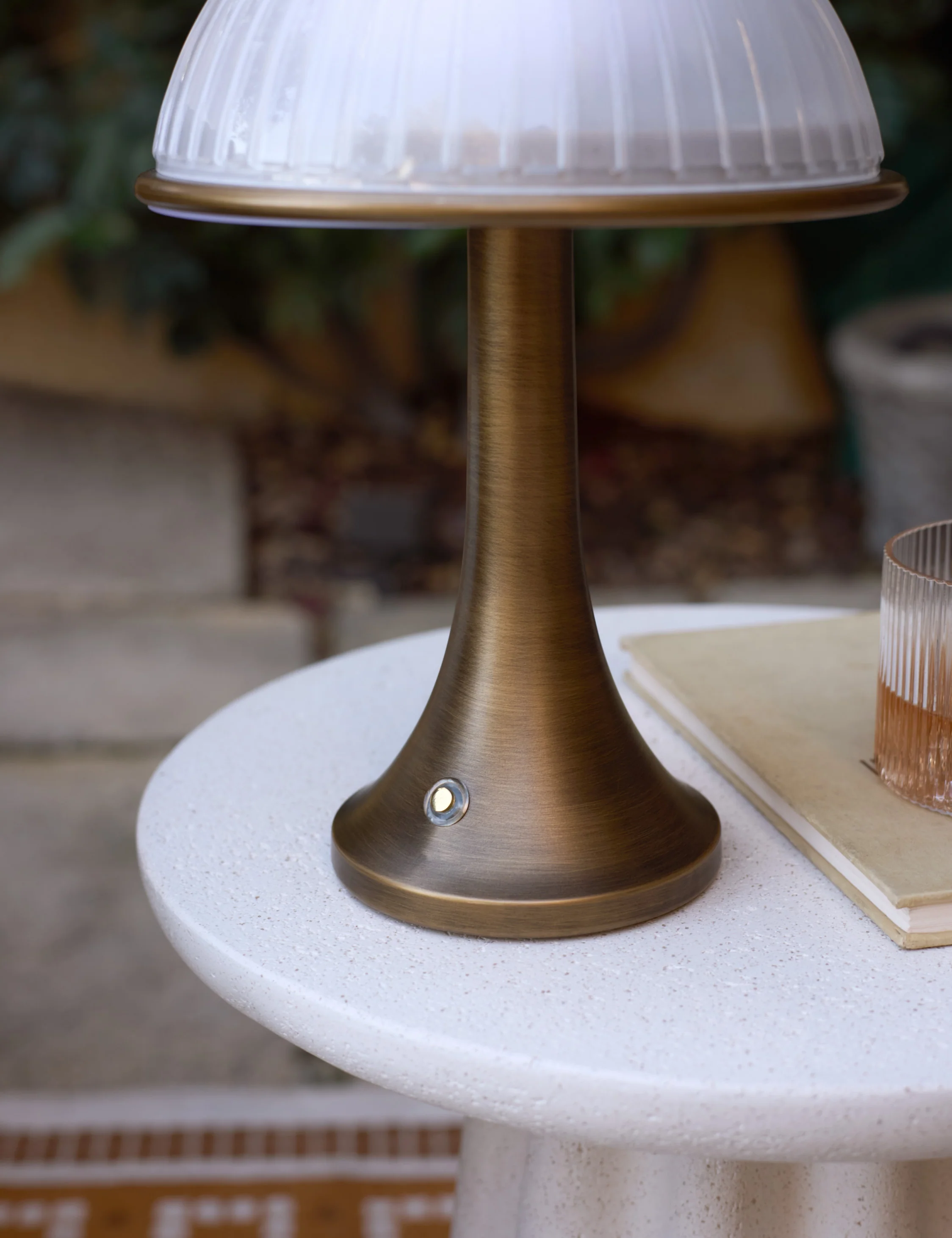 Chamblin Outdoor Cordless Table Lamp - Image 5