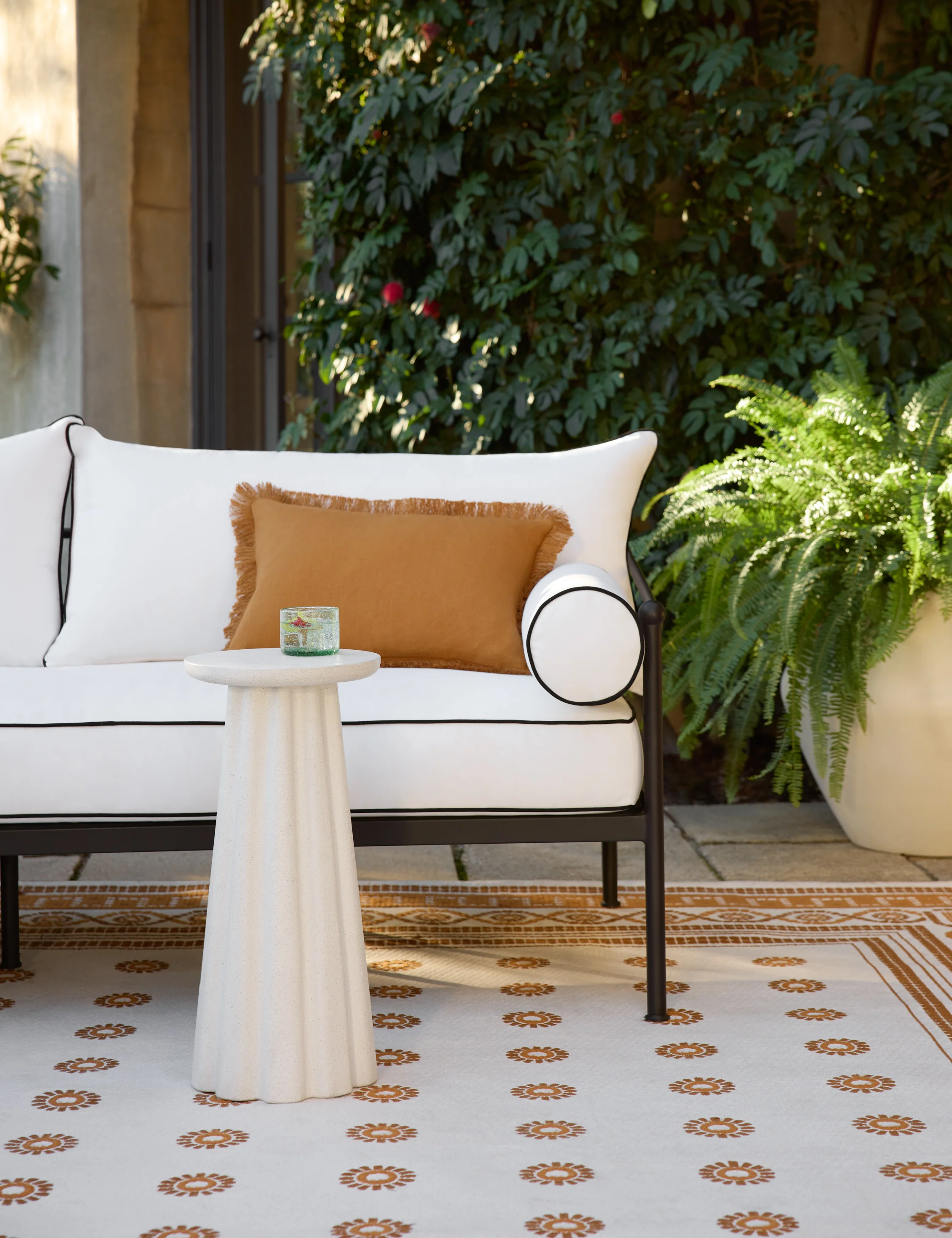 Lazenby Indoor / Outdoor Round Side Table - Image 8