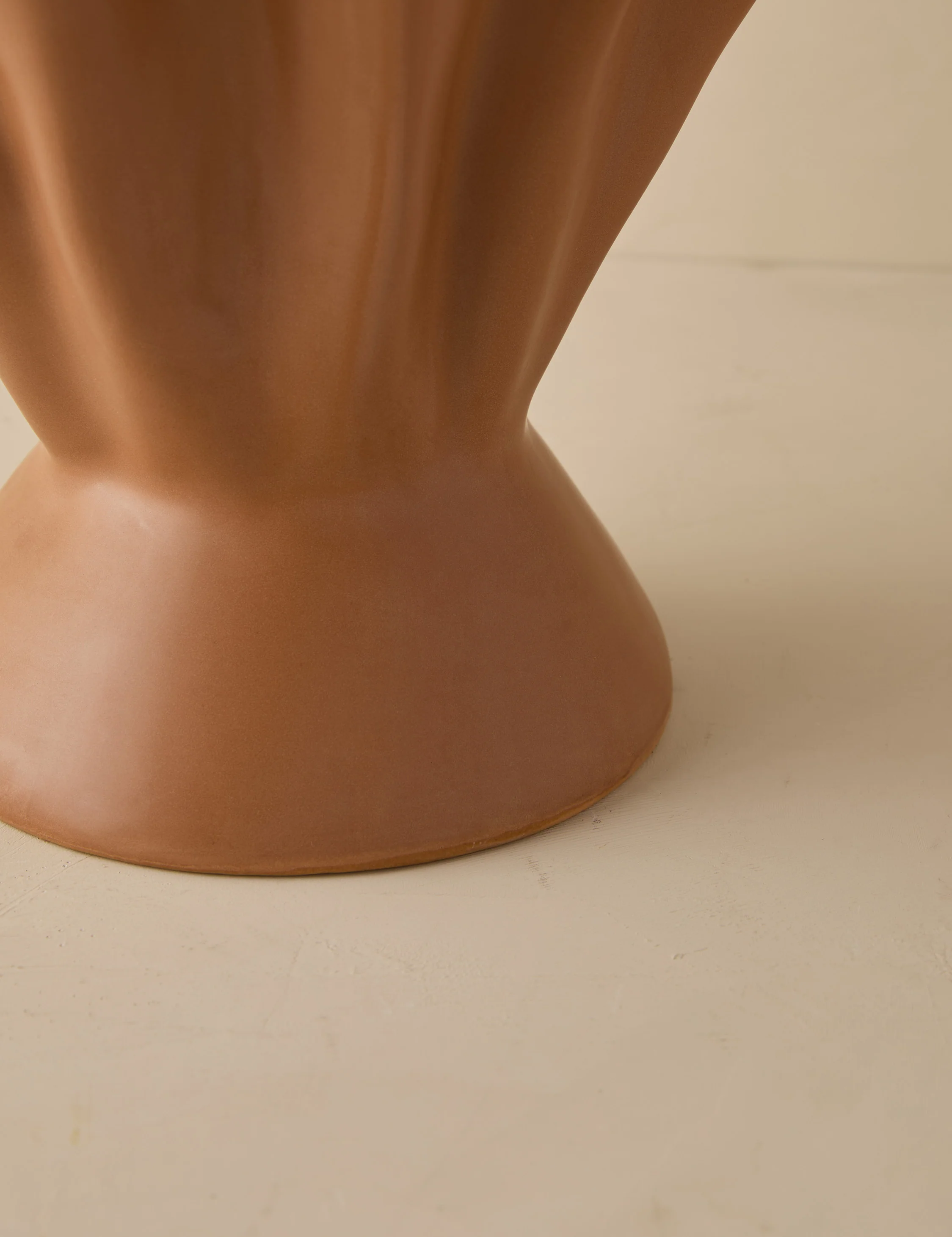 Darcia Vase - Image 24
