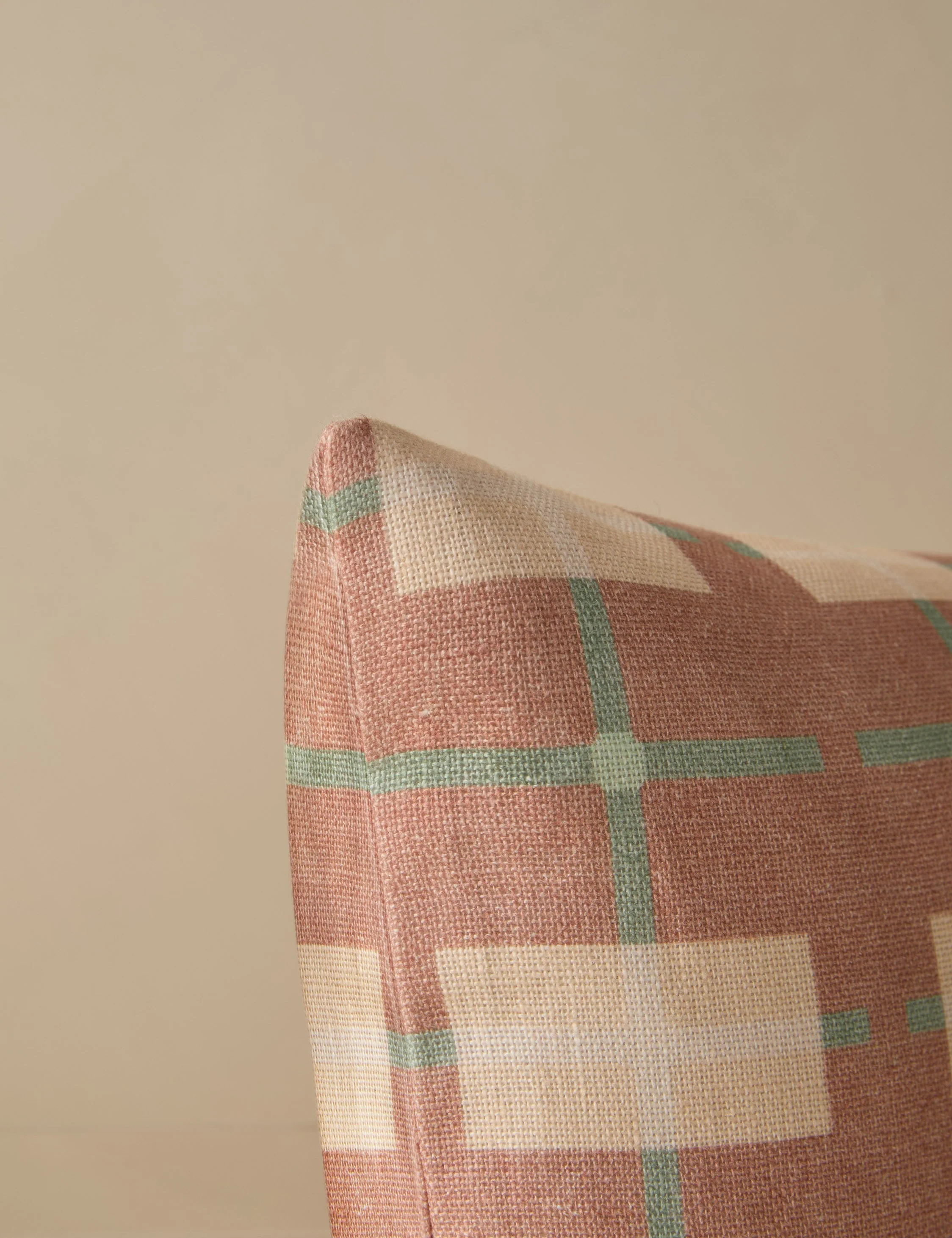 Esmark Linen Pillow - Image 7