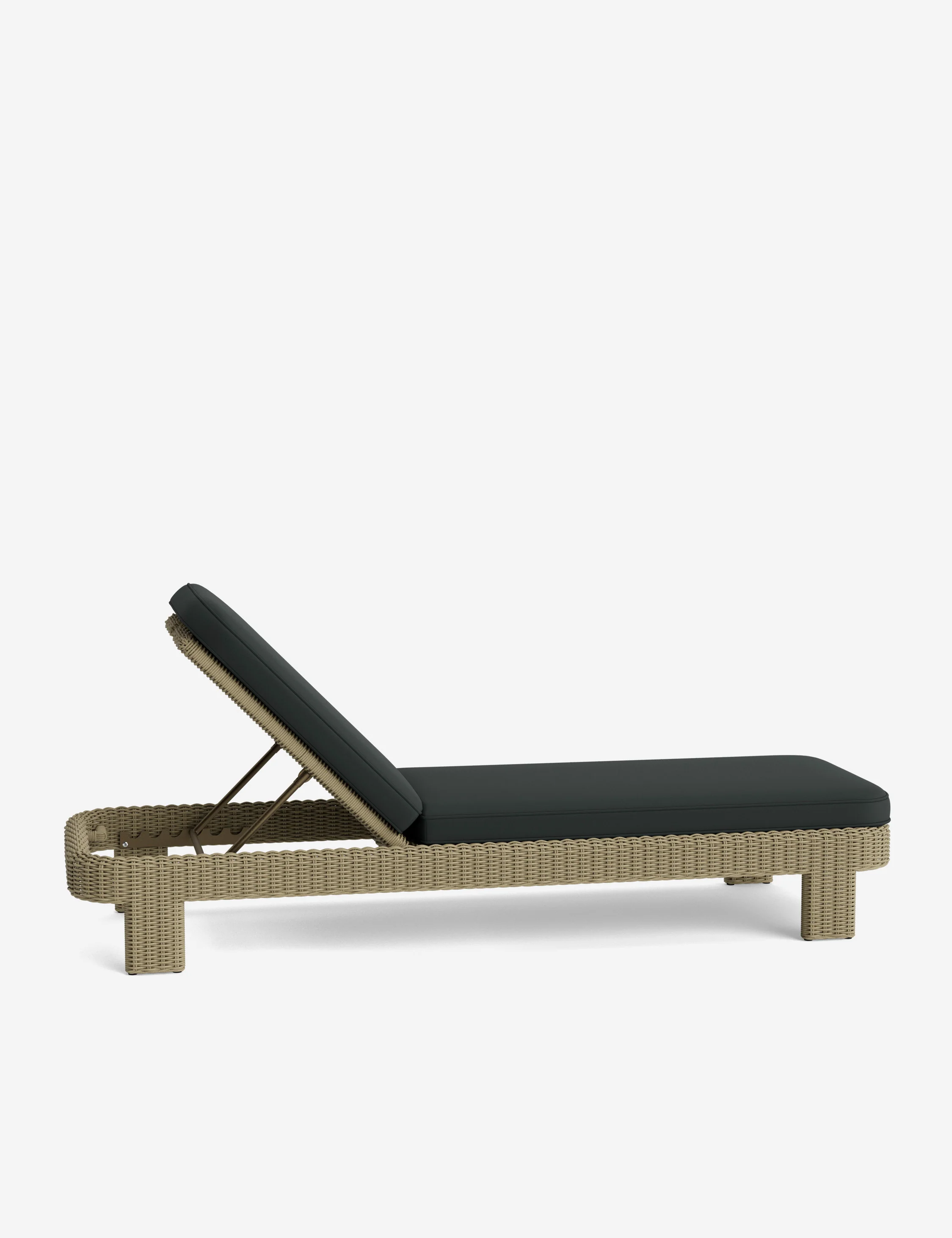Hadler Outdoor Lounger - Image 4