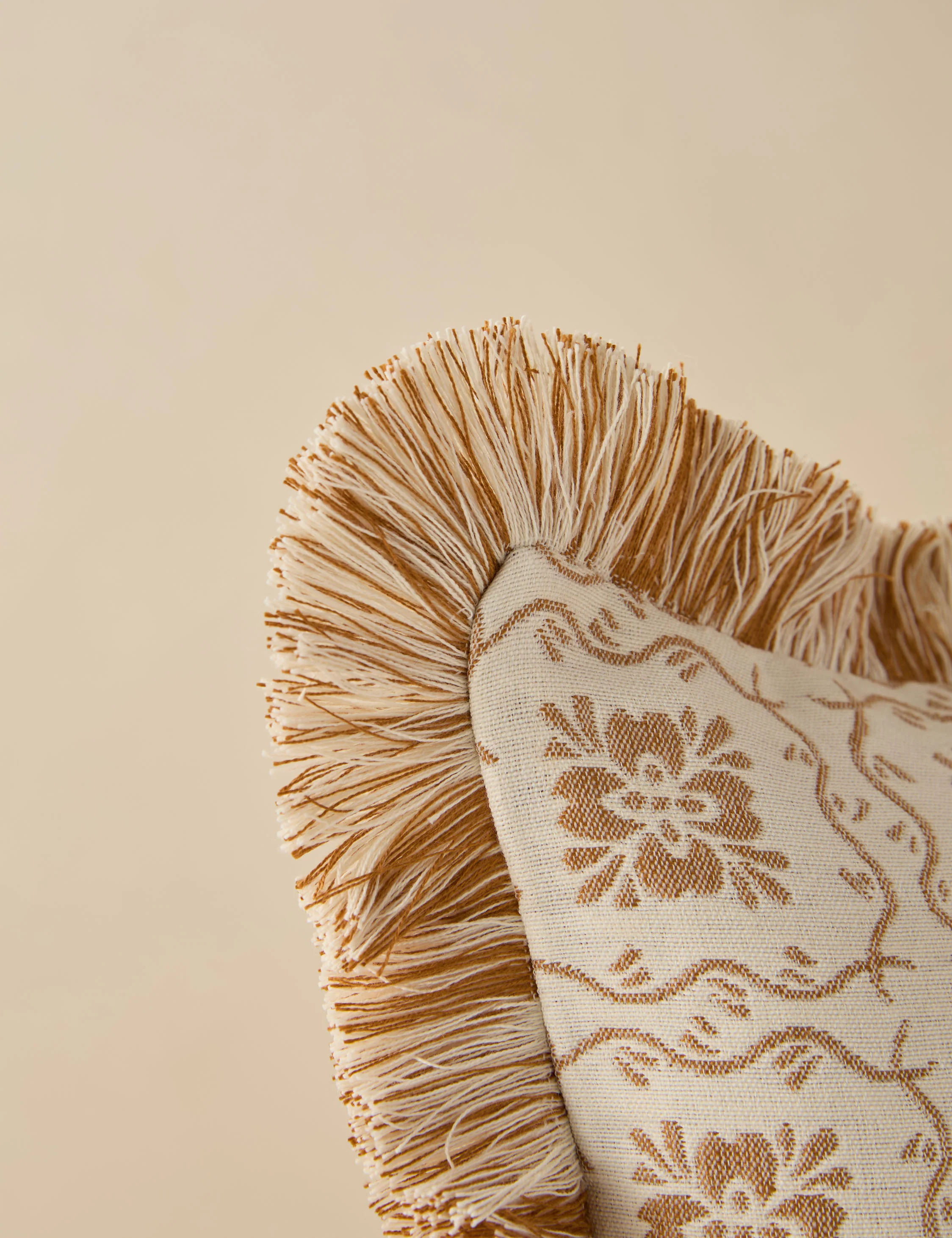 Halstead Indoor / Outdoor Pillow - Image 5