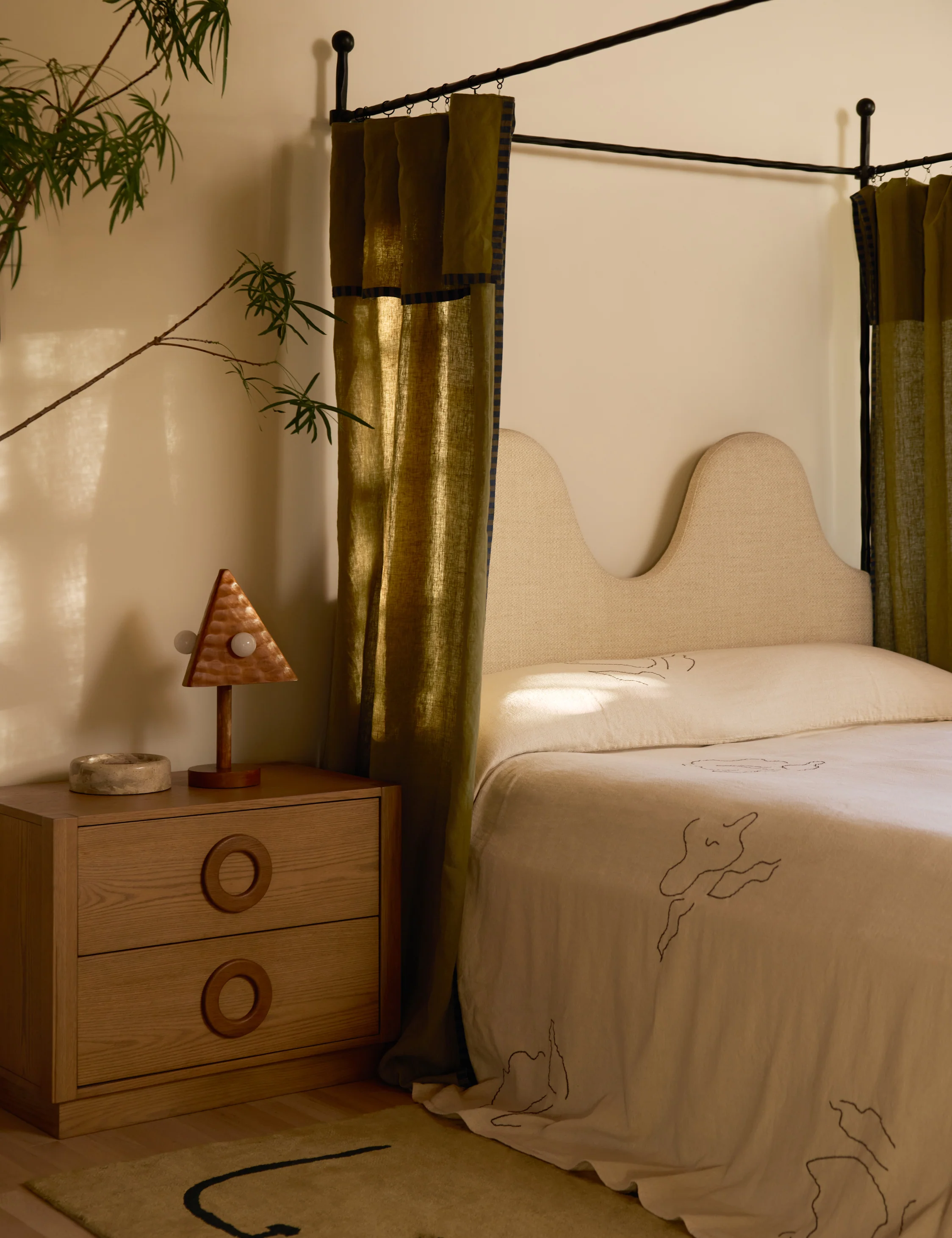 Kolmio Table Lamp by Sarah Sherman Samuel - Image 7
