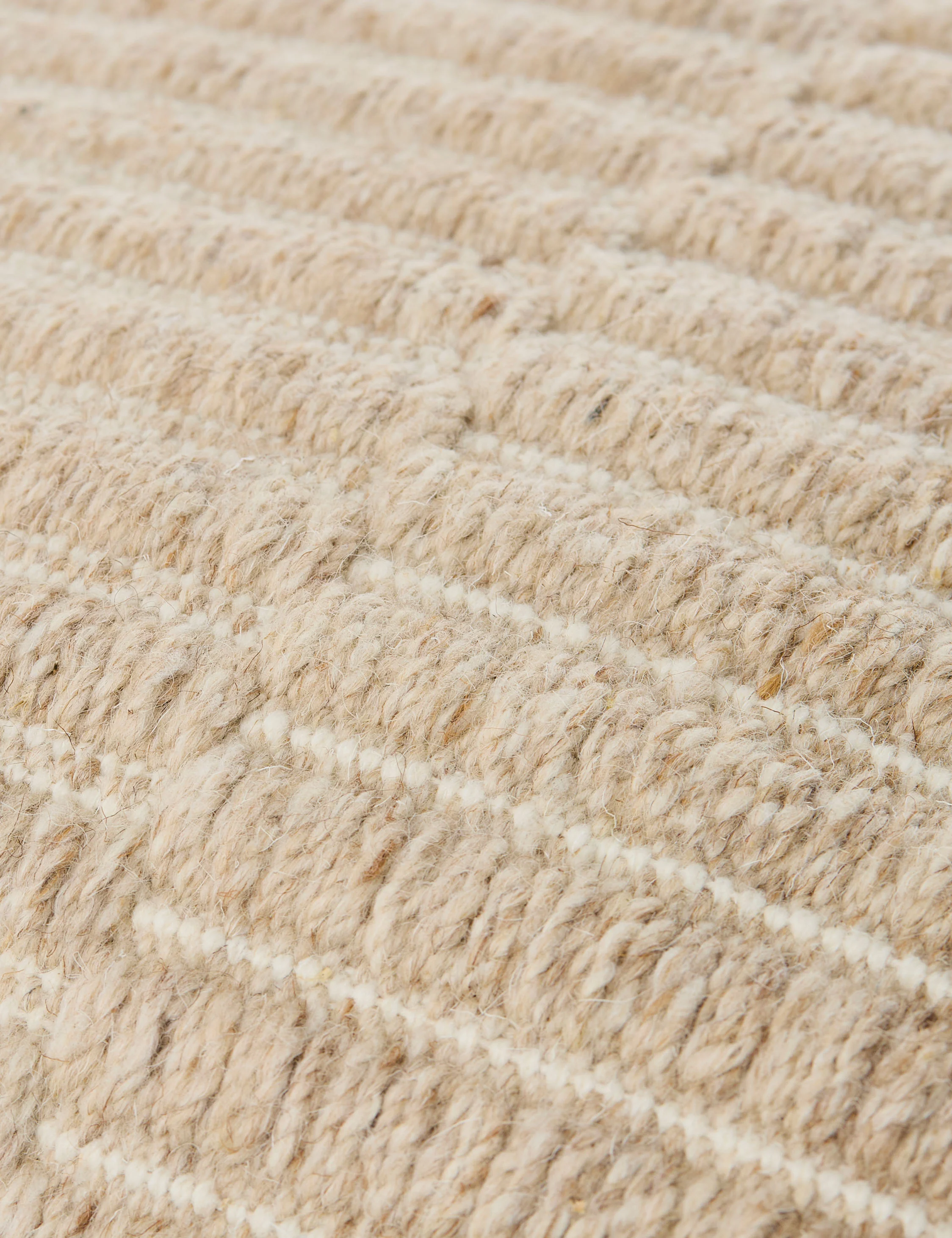Mendia Pillow - Image 5