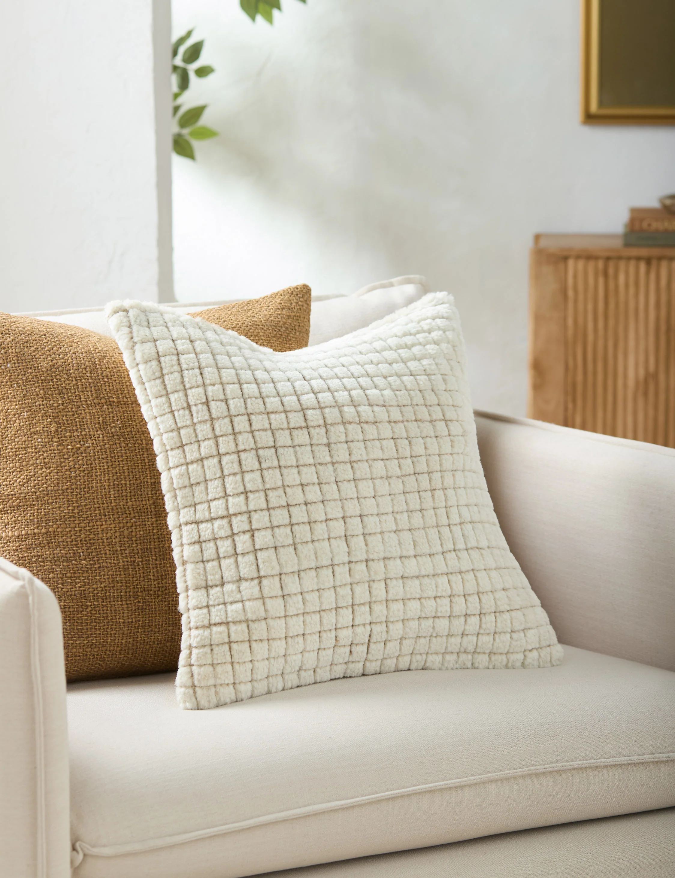 Mitsuki Pillow - Image 6