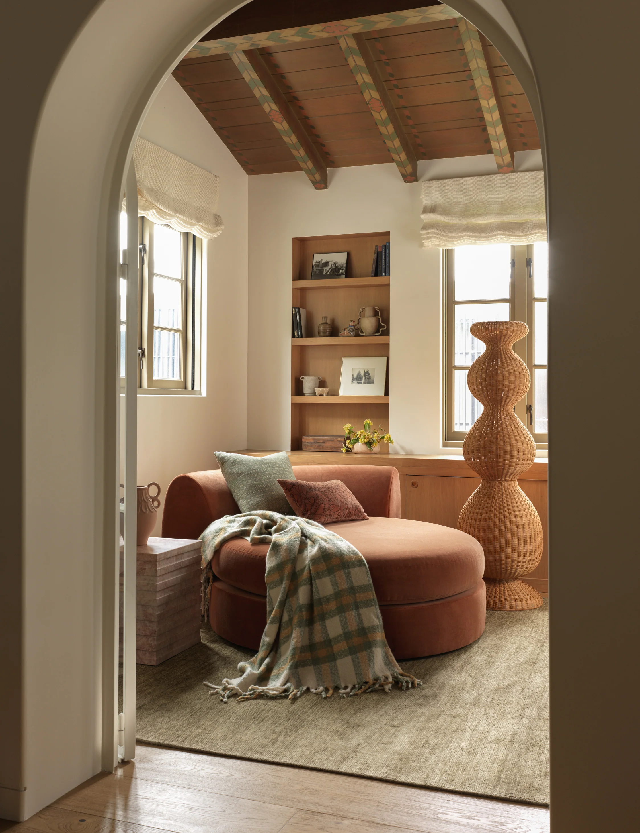 Olivera Floor Lamp - Image 3