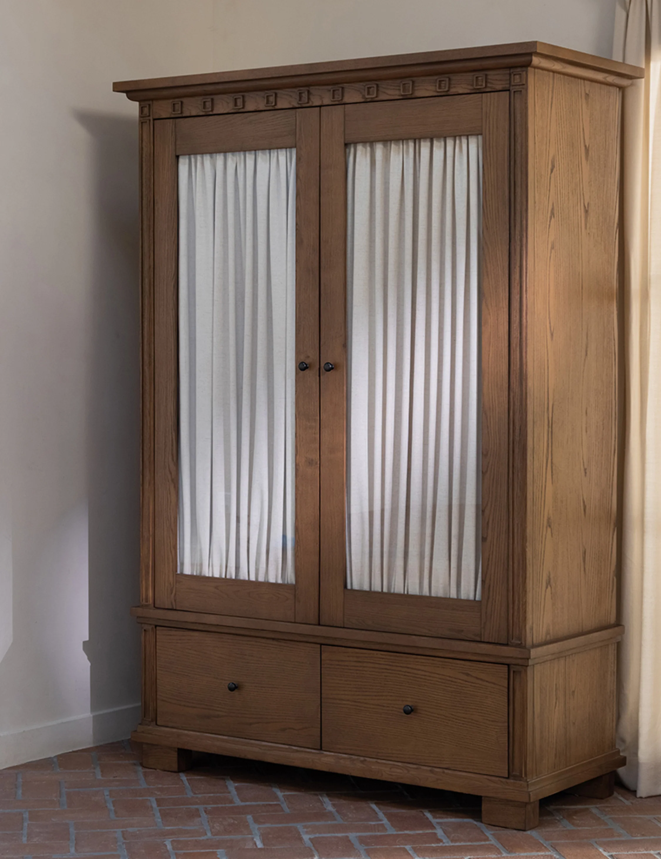 Parsey Curio Cabinet - Image 7