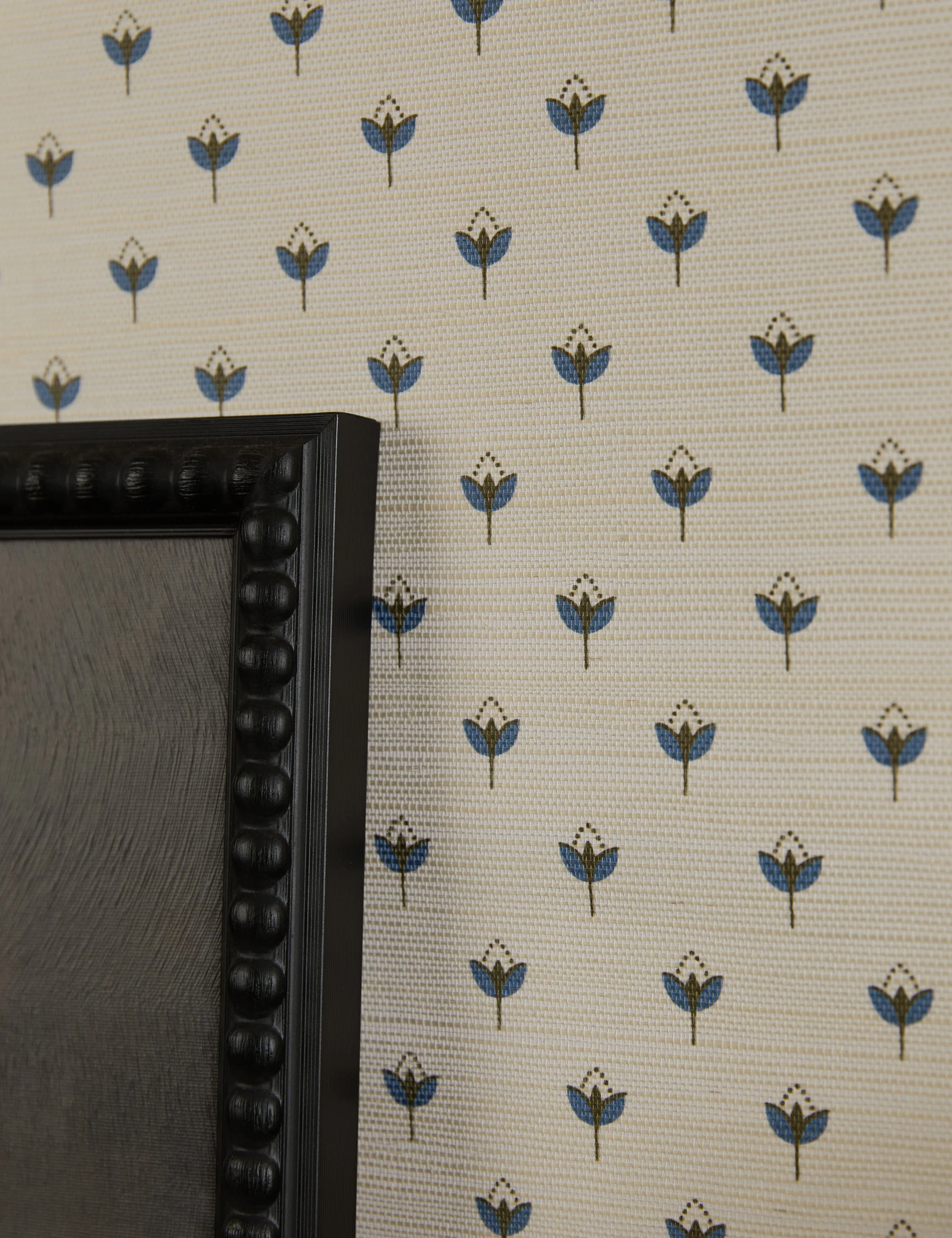 Poiret Grasscloth Wallpaper - Image 8