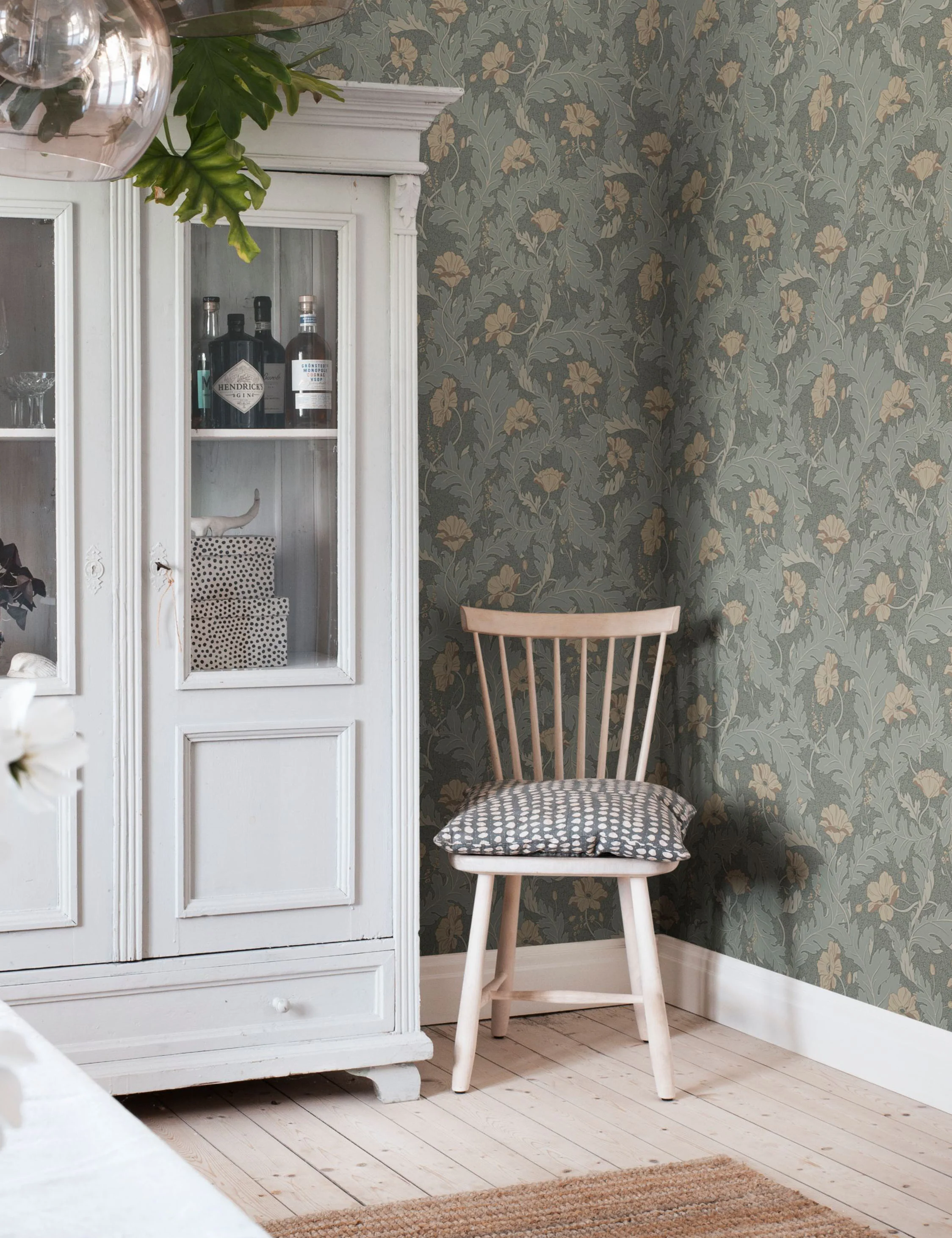 Scalamandre Charlotta Wallpaper by Sandberg - Image 3