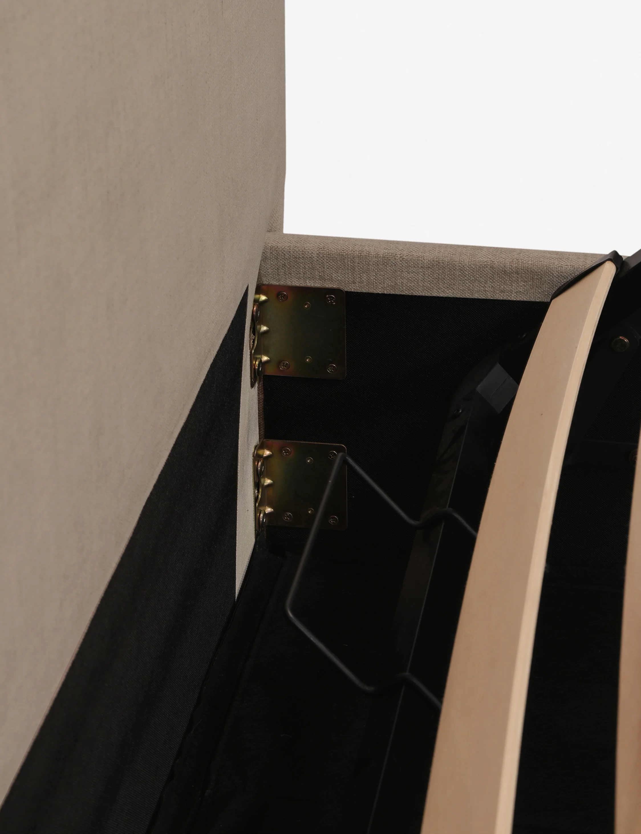 Shara Storage Bed - Image 33